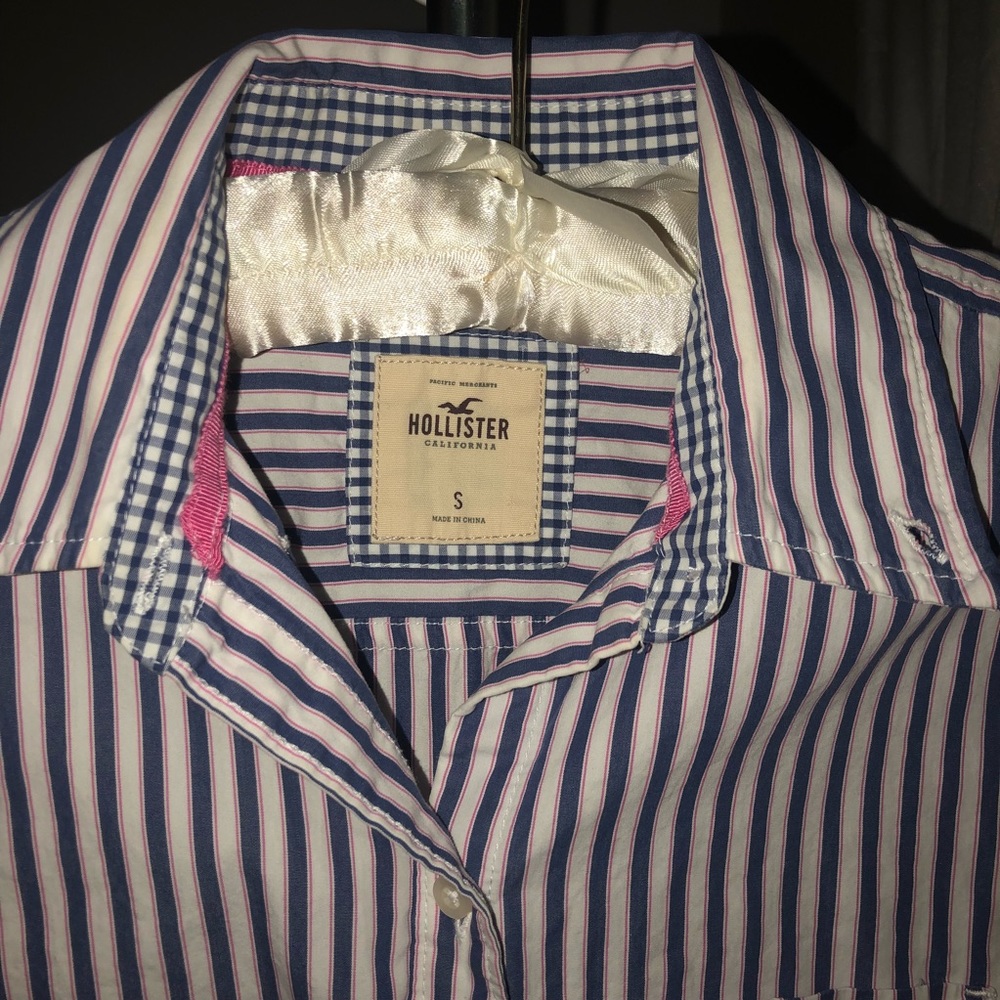 Button up Hollister top